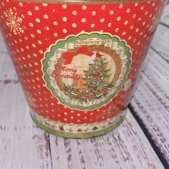 Small Christmas decorative pot for a tree or plant - Picture 4 of 4
